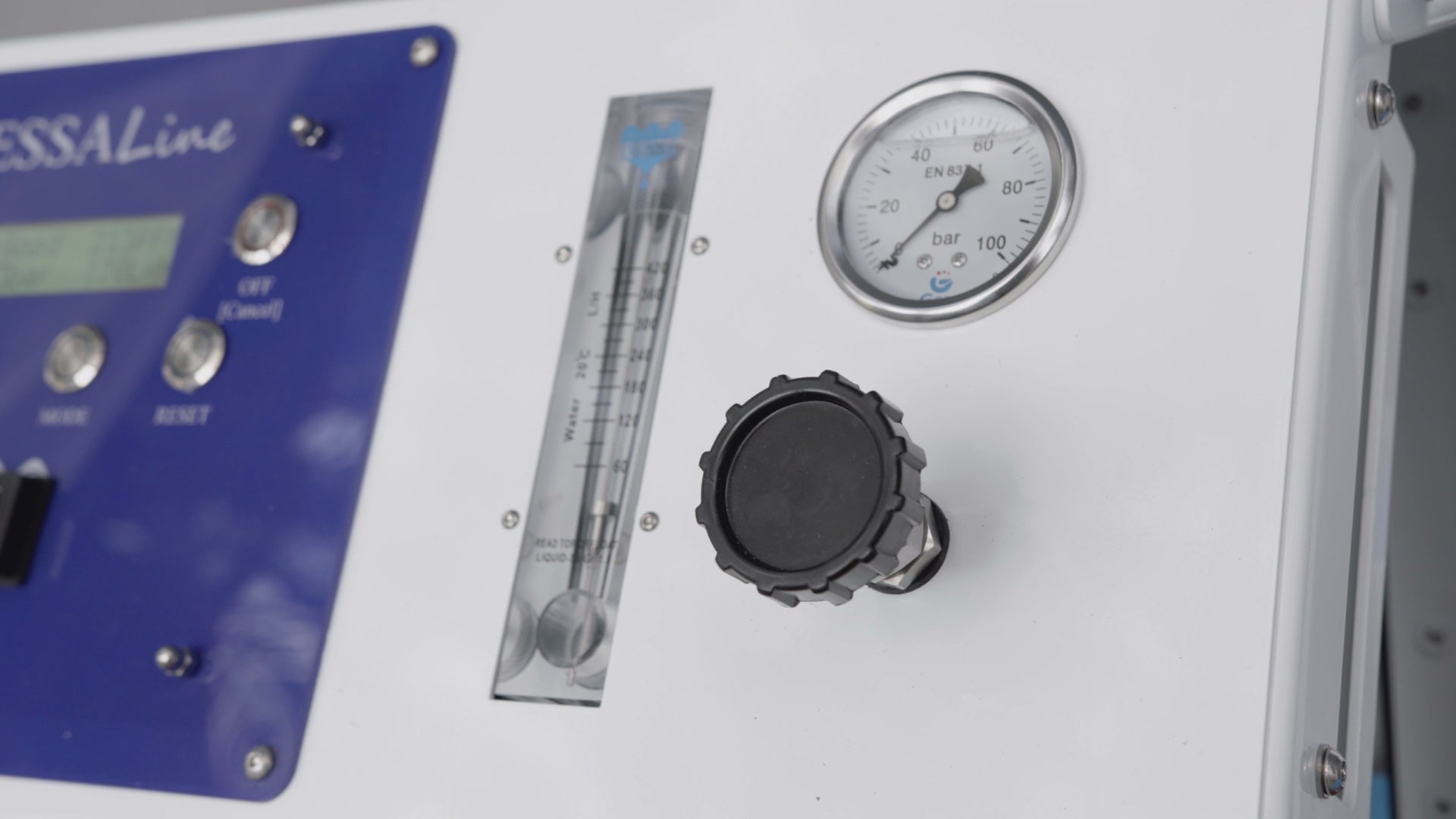 Cargar video: DessaLine desalinizadora barco